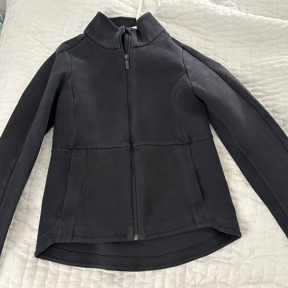 Black lulu jacket
